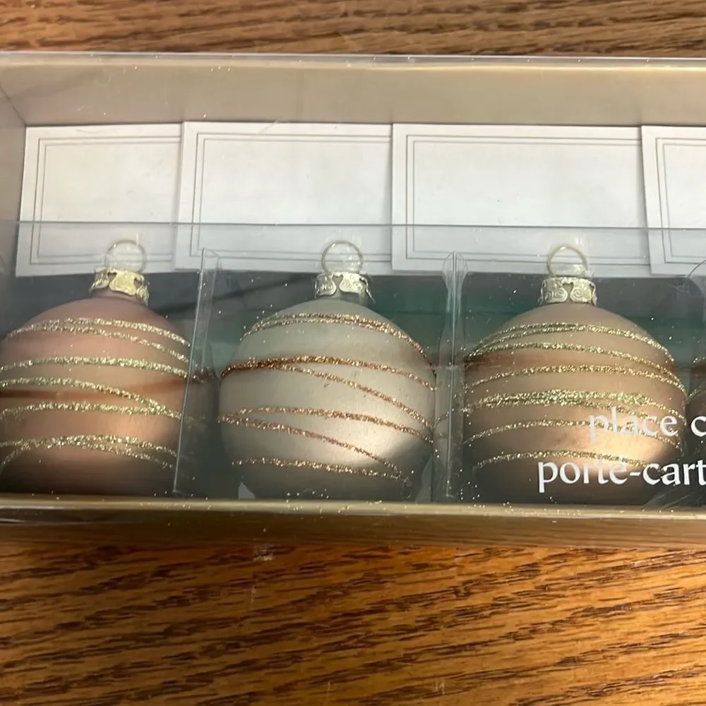 Pier 1 Holiday Ornament Balls Place Card Holders set of 12 w/name tag, new